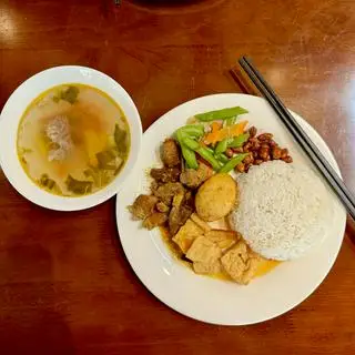 Hình ảnh Cơm thịt kho tàu
