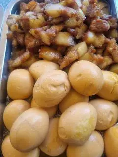 Hình ảnh Thịt kho trứng