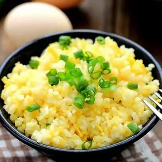 Hình ảnh Cơm rang trứng - Dưa