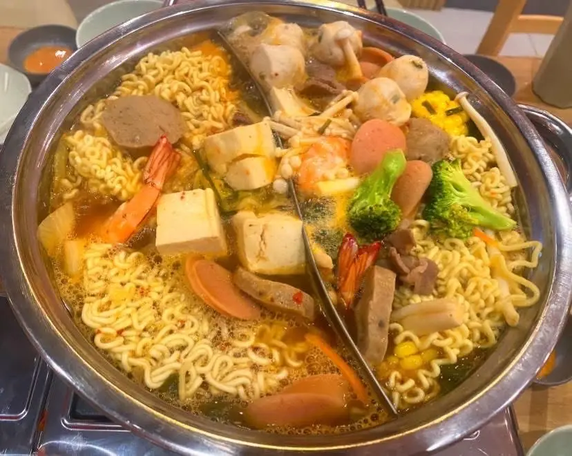 Hình ảnh Lẩu Kim Chi Thập Cẩm Nhỏ