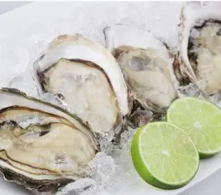 Hình ảnh Hàu sống chấm wasabi