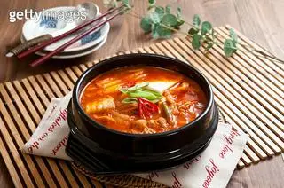 Hình ảnh Soup kim chi Hàn quốc + 1 chén cơm