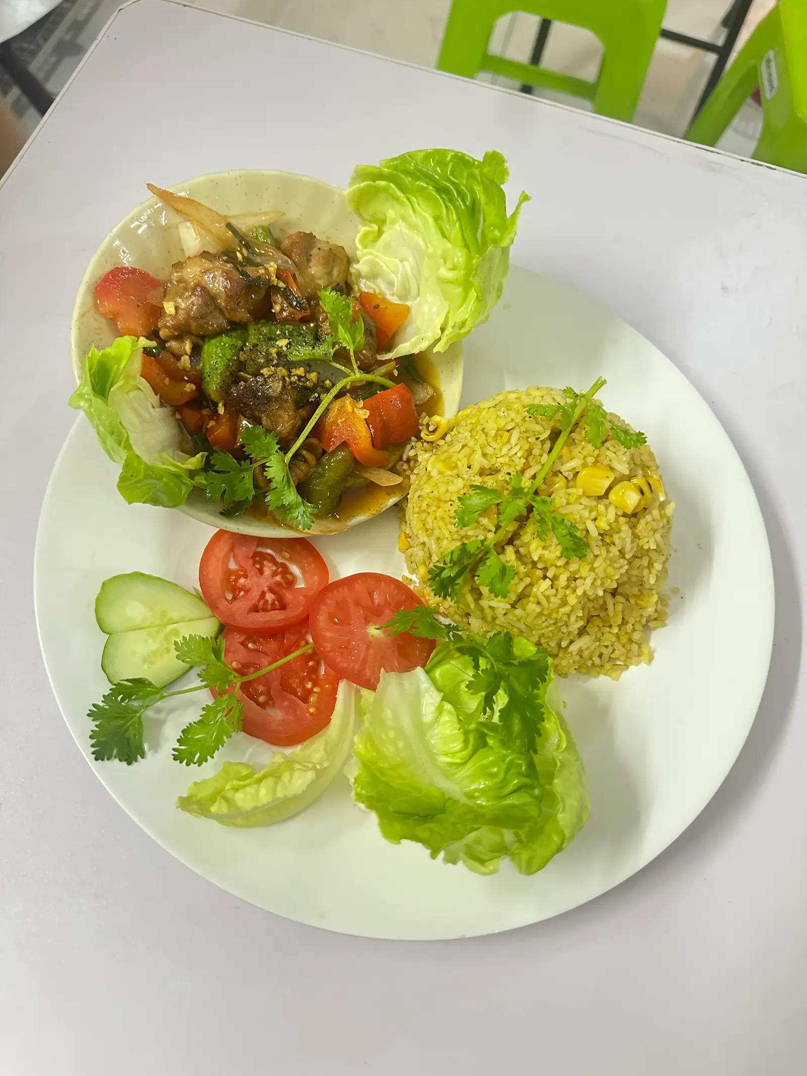 Hình ảnh Cơm sườn xào chua ngọt