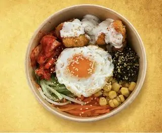 Hình ảnh Cơm trộn gà viên