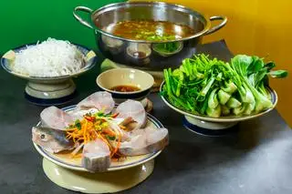 Hình ảnh Lẩu cá hú 2 - 3 người