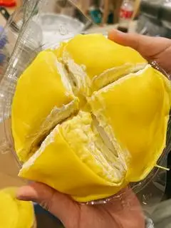 Hình ảnh bánh crepe sầu riêng ngàn lớp
