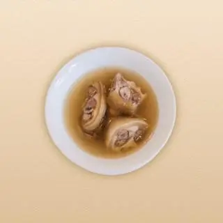 Hình ảnh Chén Đuôi Bò Thêm