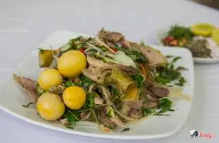 Hình ảnh Lòng gà trứng non trộn gỏi