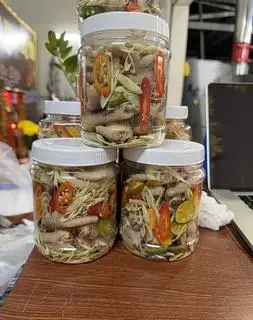Hình ảnh Chân gà sả tắc hủ nhỏ
