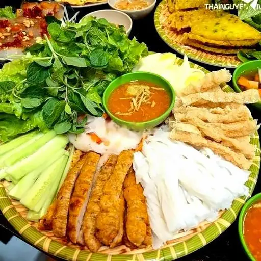 Hình ảnh 1 NEM ĐẶC BIỆT + 1 COCA