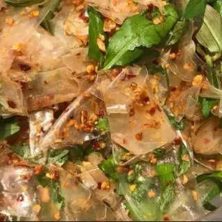 Hình ảnh Bánh tráng dẻo muối tỏi tắc không cay