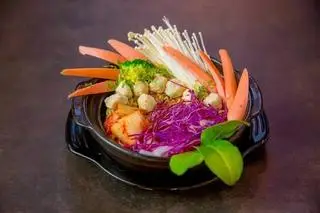 Hình ảnh mỳ cay rau củ