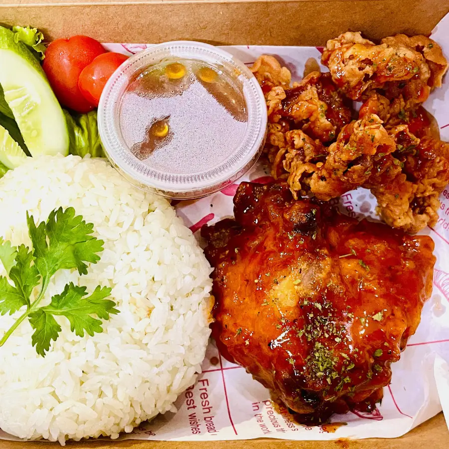Hình ảnh Cơm gà sốt BBQ