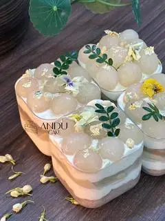 Hình ảnh Bánh ô long nhài nhãn cốc 270ml - Andu Cake