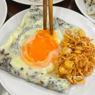 Hình ảnh Bánh cuốn trứng lòng đào 