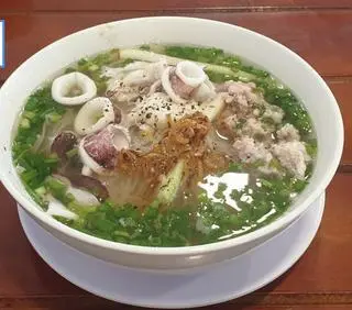 Hình ảnh hủ tíu mực tươi