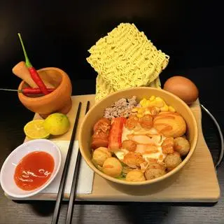 Hình ảnh MÌ TRỘN THẬP CẨM CÁ VIÊN