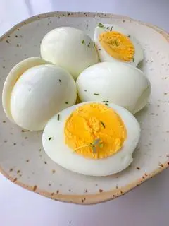 Hình ảnh trứng luộc 
