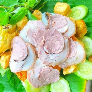 Hình ảnh Bún đậu - xúc xích - thịt chân giò