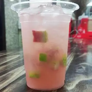Hình ảnh trà ổi hồng ly lớn 