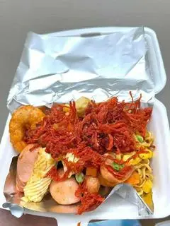 Hình ảnh Mì Trộn Indomie Đặc Biệt + 1Coca(Full Toping)