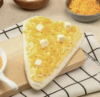 Hình ảnh Pizza tam giác phomai ngũ vị