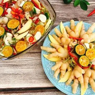 Hình ảnh chân gà rút xương sốt thái 
