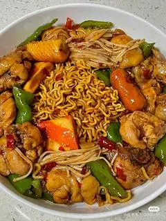 Hình ảnh Mì xào chả