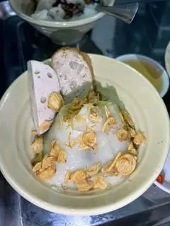 Hình ảnh Bánh giò Bắc thêm chả 
