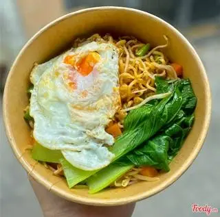 Hình ảnh Combo mì trộn cay trứng
