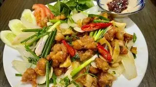 Hình ảnh Sụn gà chiên nước mắm
