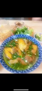 Hình ảnh Bánh đa đỏ cá lẫn