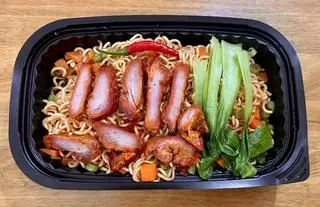 Hình ảnh Mì trộn xá xíu