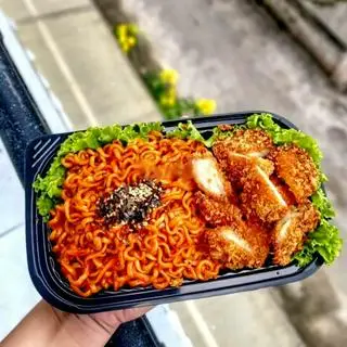 Hình ảnh Mì cay - Hàn Quốc xào - gà giòn
