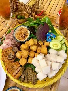 Hình ảnh Bún đậu thập cẩm