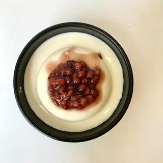 Hình ảnh Tàu hũ tươi đậu đỏ cốt dừa