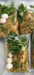 Hình ảnh Bánh tráng trộn truyền thống