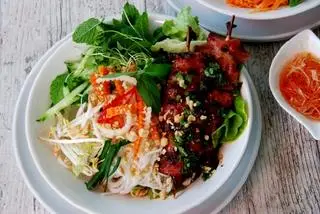 Hình ảnh Bún xiên que