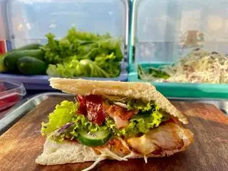 Hình ảnh BÁNH MÌ KEBAB  thịt nướng