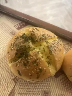 Hình ảnh Bánh mì bơ tỏi phô mai