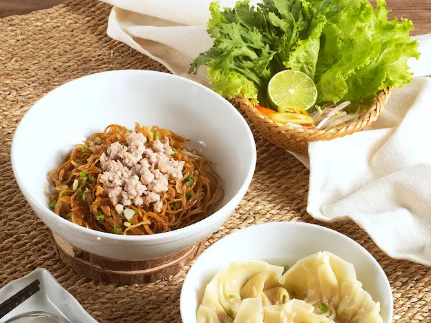 Hình ảnh Mì sủi cảo - Khô gia truyền