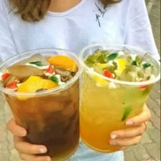 Hình ảnh trà đào thạch cá khổng lồ 