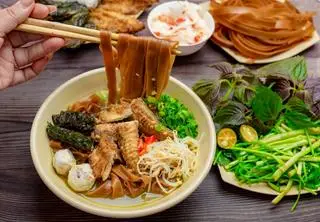 Hình ảnh Bánh Đa Đỏ Tô Thường