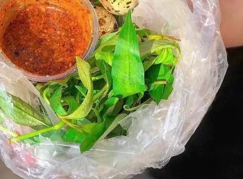 Hình ảnh Bánh Tráng Sốt Tắc