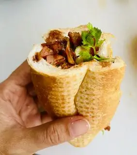 Hình ảnh Bánh mì chay Hạnh Phúc đặc biệt 