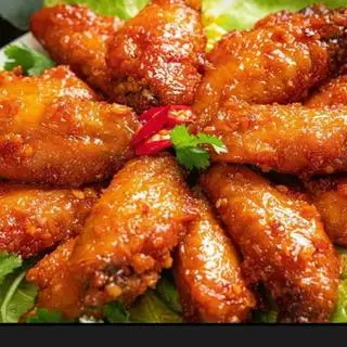 Hình ảnh cánh gà chiên mắm tỏi 300g