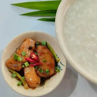Hình ảnh Cháo trắng - Cá kho tiêu