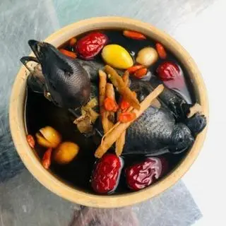 Hình ảnh Combos 2 Gà Ác Tiềm Thuốc bắc + 1 Chai Nước Ngọt