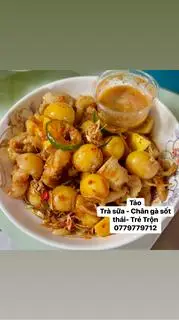 Hình ảnh Chân gà rút xương mix trứng non ( phần lớn) + tặng 1 ly hồng trà trân châu