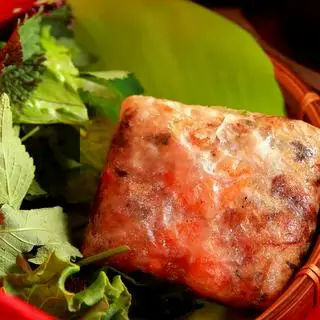 Hình ảnh Nem cua bể